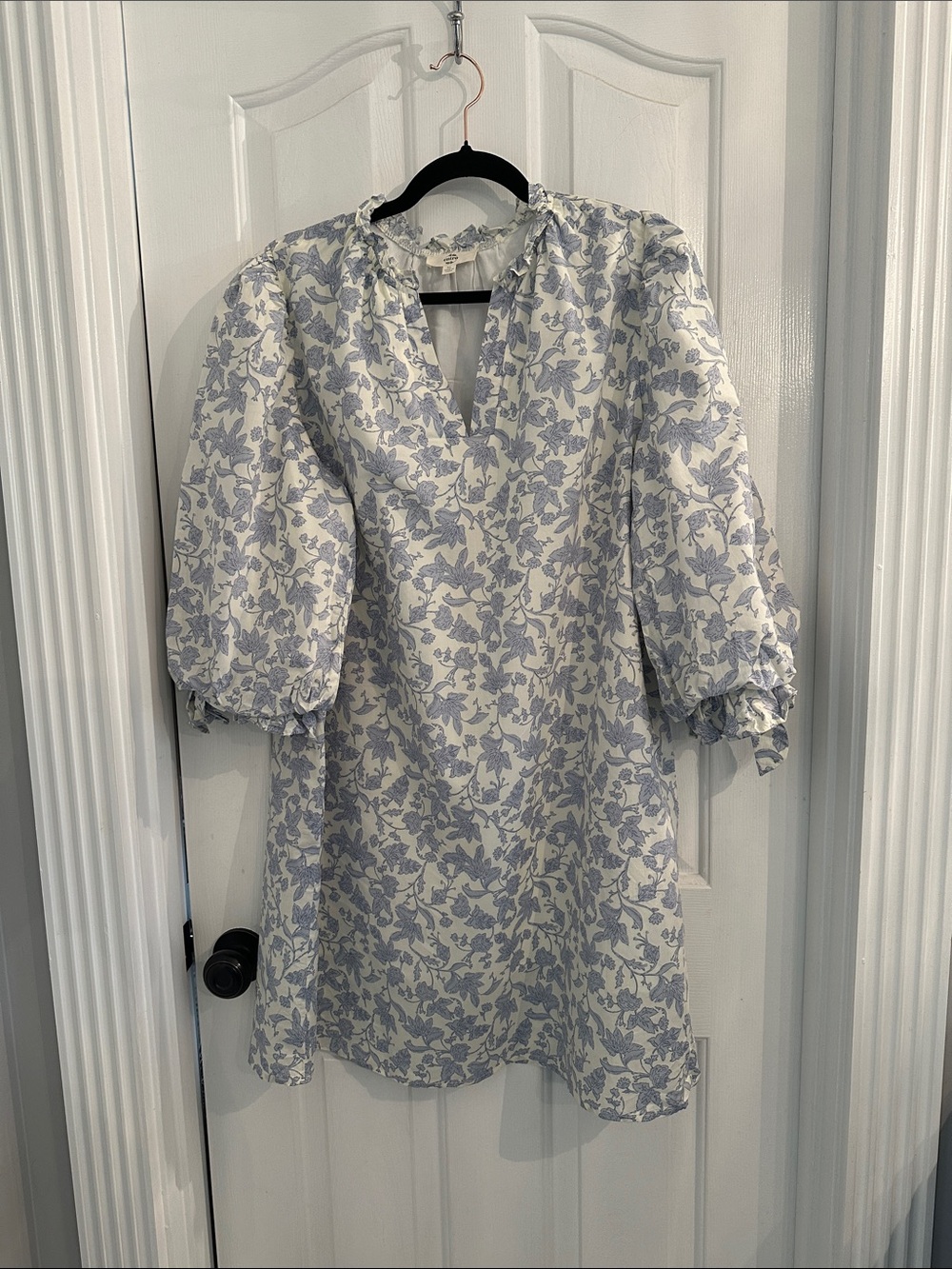 entro Off White Dress with Light Blue Floral Print and Puff Sleeves